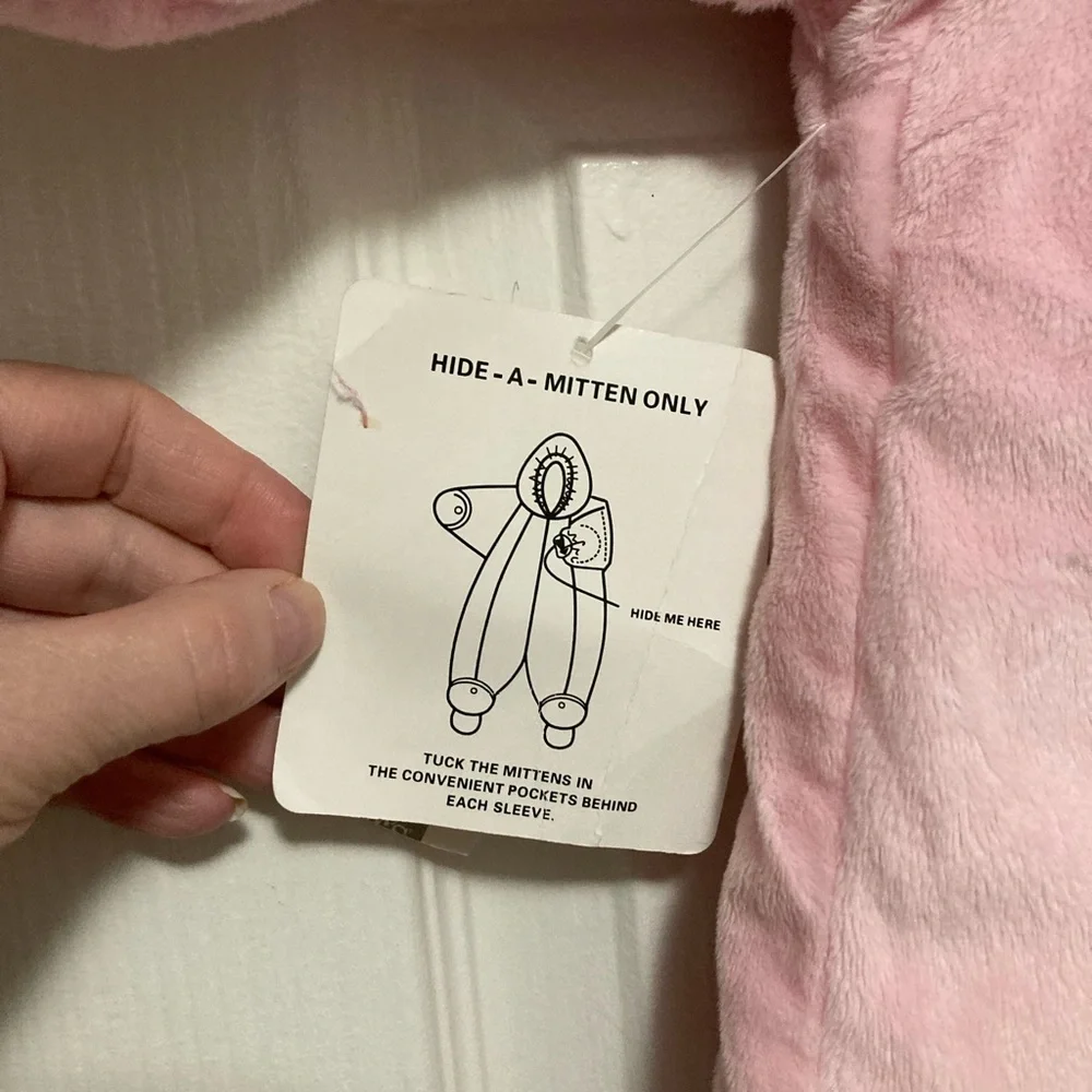 *Carter’s New Pink 0-6 Months Light Pink Velour Hooded Infant Snowsuit